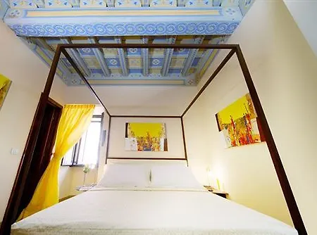 Residenza Torre Colonna Bed and breakfast 4*