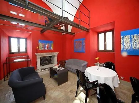 Bed and breakfast Residenza Torre Colonna 4*