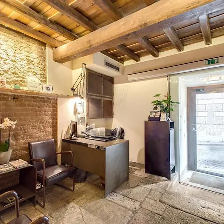 Residenza Torre Colonna 4*