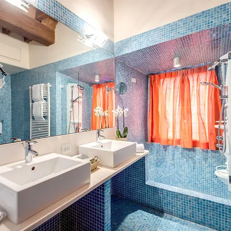 Residenza Torre Colonna 4*