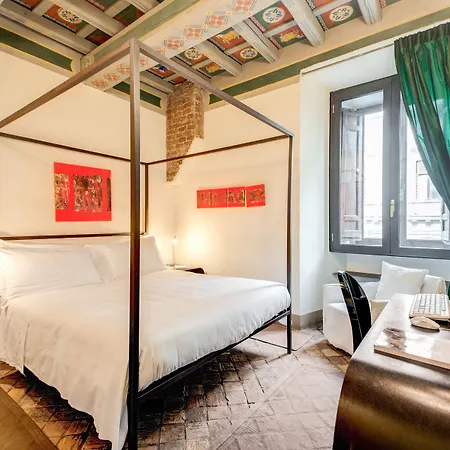 Residenza Torre Colonna 4*