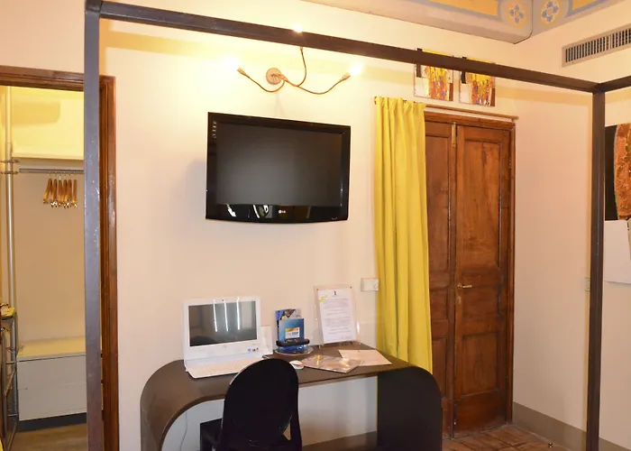 Residenza Torre Colonna 4* Ρώμη