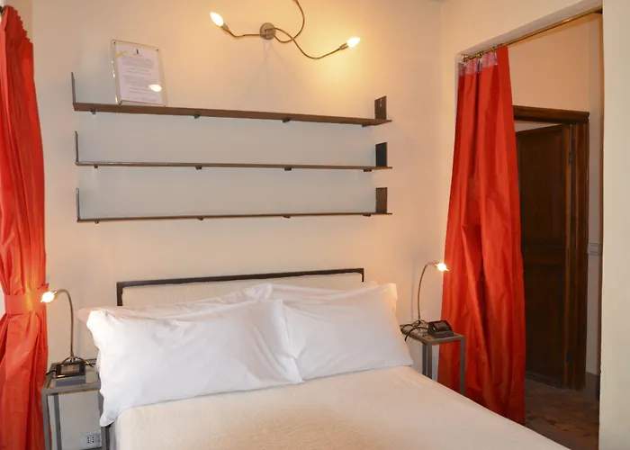 Residenza Torre Colonna Bed and Breakfast 4*