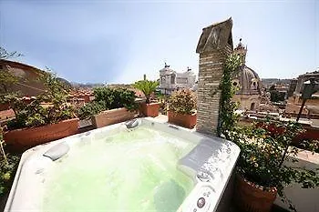 Residenza Torre Colonna Bed and Breakfast 4*