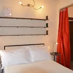 Residenza Torre Colonna Bed & Breakfast 4*