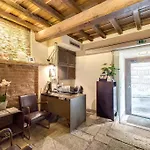 Residenza Torre Colonna 4*
