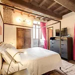 Residenza Torre Colonna Bed & Breakfast Rom